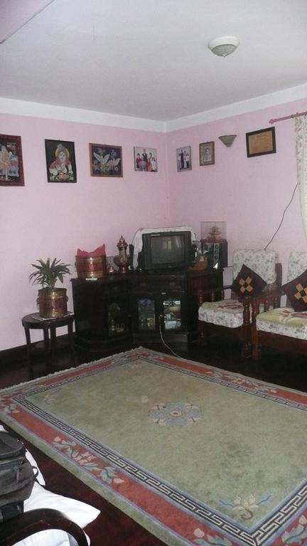 Nagarjun Home Stay Kathmandu Buitenkant foto