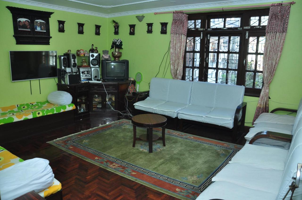 Nagarjun Home Stay Kathmandu Buitenkant foto